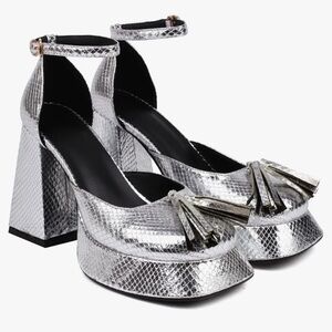 Kirluner Silver Block Heel Women's Shoes size 9